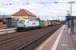 Captrain Deutschland GmbH/517035/193-896-8-captrain-deutschland-gmbh-mit 193 896-8 Captrain Deutschland GmbH mit einem Containerzug in Bienenbüttel und fuhr weiter in Richtung Lüneburg. 02.09.2016