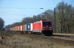 185 315-9 mit einem Containerzug in Suderburg in Richtung Uelzen unterwegs.