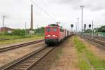 140 876-4 EGP - Eisenbahngesellschaft Potsdam mbH mit einem Containerzug von Hamburg-Waltershof nach Berlin Westhafen in Rathenow. 14.06.2015