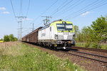 ITL Eisenbahn GmbH/495488/193-893-5-itl---eisenbahngesellschaft-mbh 193 893-5 ITL - Eisenbahngesellschaft mbH mit einem H-Wagen Ganzzug in Stendal und fuhr weiter in Richtung Magdeburg. 10.05.2016