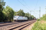 ITL Eisenbahn GmbH/618522/193-786-1-itl---eisenbahngesellschaft-mbh 193 786-1 ITL - Eisenbahngesellschaft mbH mit der Wagenlok 193 895-0 und einem Containerzug in Friesack und fuhr weiter in Richtung Nauen. 07.07.2018