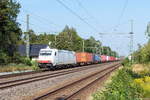 ITL Eisenbahn GmbH/673068/185-637-6-itl---eisenbahngesellschaft-mbh 185 637-6 ITL - Eisenbahngesellschaft mbH mit einem Containerzug in Friesack und fuhr weiter in Richtung Nauen. 27.08.2019