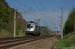 Raildox GmbH a Co. KG/194918/es-64-u2---100-182 ES 64 U2 - 100 (182 600-7) HUPAC fr Raildox GmbH & Co. KG kommt als Lz durch Nennhausen gefahren und fuhr in Richtung Rathenow weiter. 01.05.2012