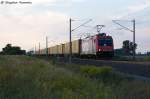 482 039-5 SBB Cargo mit einem Containerzug in Vietznitz und fuhr in Richtung Nauen weiter. Netten Gruß an den Tf! 17.08.2013