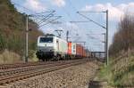 E 37511 CTL Logistics GmbH mit einem Containerzug bei der Ausfahrt in Nennhausen und fuhr in Richtung Rathenow weiter.