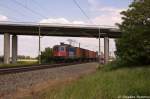 421 393-0 SBB Cargo fr MTEG - Muldental Eisenbahnverkehrsgesellschaft mbH mit einem Containerzug bei Nennhausen und fuhr in Richtung Rathenow weiter.