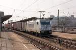 386 009-5 METRANS Rail s.r.o. mit einem Containerzug in Magdeburg-Neustadt und fuhr weiter in Richtung Biederitz. Netten Gruß an den Tf! 10.04.2015