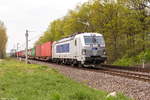 METRANS Rail s.r.o./705907/383-405-8-metrans-rail-sro-mit 383 405-8 METRANS Rail s.r.o mit einem Containerzug in Nennhausen und fuhr weiter in Richtung Wustermark. 28.04.2020