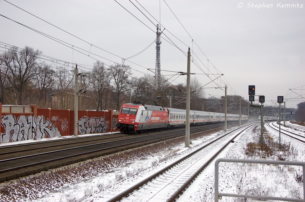 101 109-7  Cewe-Fotobuch  mit dem IC 146 von Berlin Ostbahnhof nach Amsterdam Centraal in Rathenow. 27.01.2013