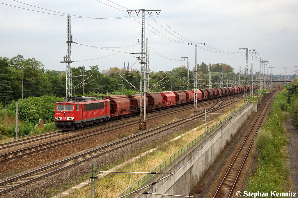 155 091-2 DB Schenker Rail Deutschland AG mit einem Kalizug aus Zielitz in Stendal Ortsteil Wahrburg und fuhr in Richtung Wittenberge weiter. 07.09.2012