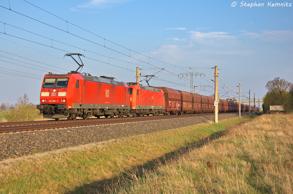 185 064-3 & 185 002-3 DB Schenker Rail Deutschland AG mit einem Falns Ganzzug in Vietznitz und fuhren in Richtung Friesack weiter. 25.04.2013