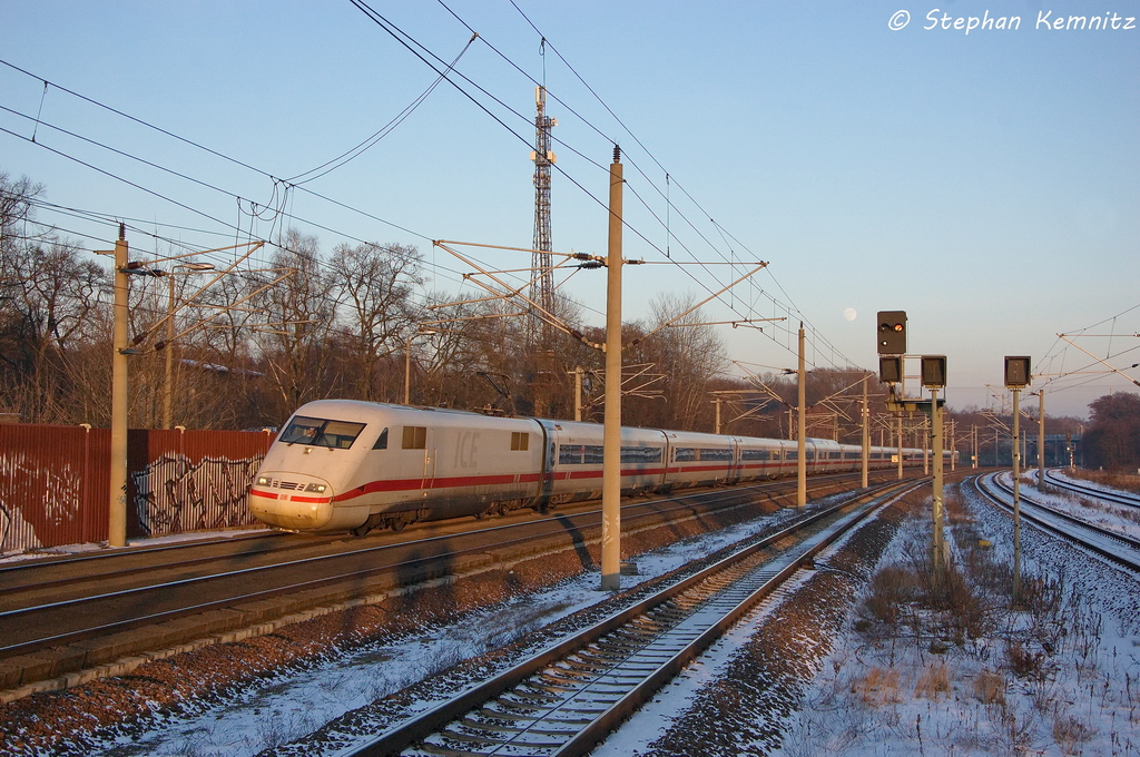 401 069-0  Worms  als ICE 693 von Berlin Ostbahnhof nach München Hbf in Rathenow. 25.01.2013