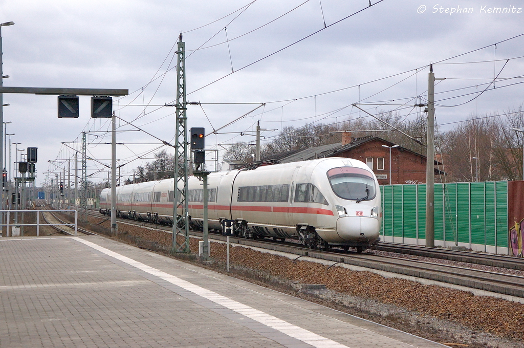411 069-8  Tutzing  als ICE 2909 für ICE 557 von Köln Hbf nach Berlin Ostbahnhof in Rathenow. 31.01.2013