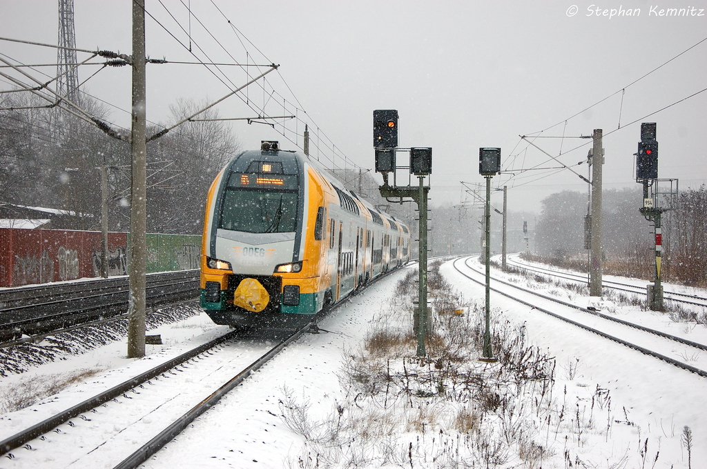 ET 445.109 (445 109-2) ODEG - Ostdeutsche Eisenbahn GmbH als RE4 (RE 37310) von Ludwigsfelde nach Rathenow, bei der Einfahrt in Rathenow. 24.02.2013