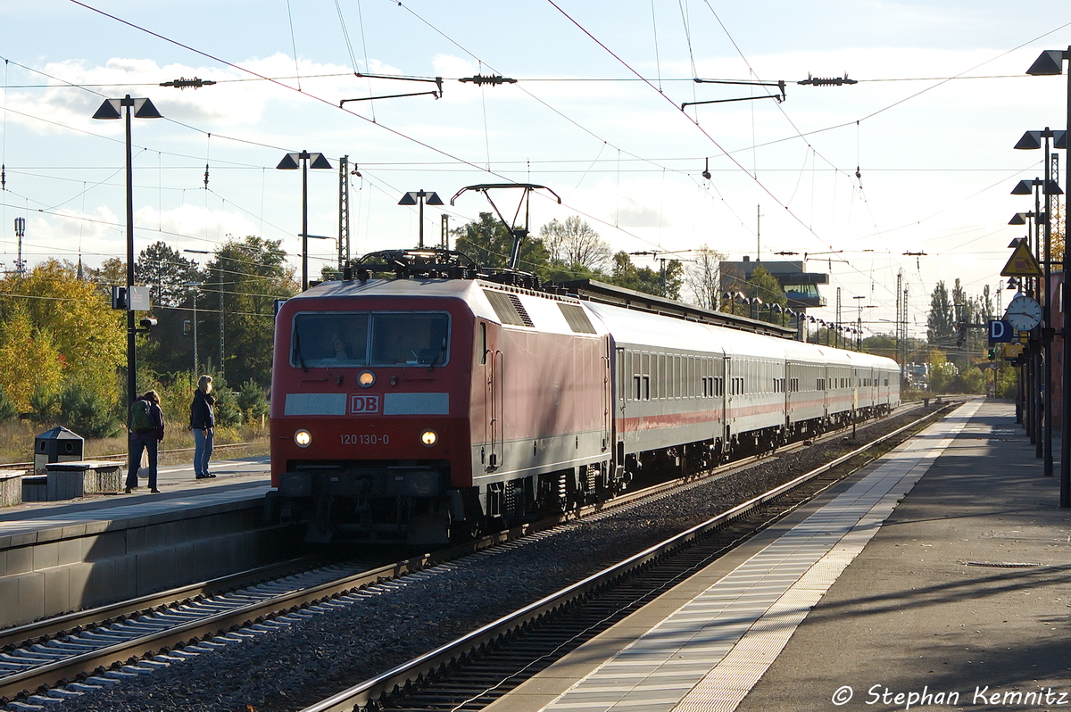 120 130-0 mit dem IC 1972 von Frankfurt(Main)Hbf nach Hamburg-Altona in Uelzen. 18.10.2013