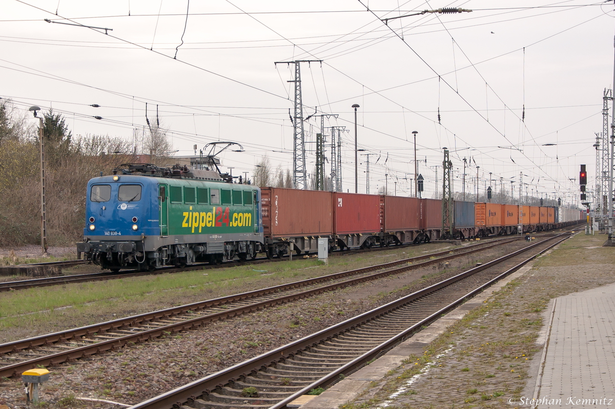 140 838-4 EGP - Eisenbahngesellschaft Potsdam mbH mit einem Containerzug in Stendal und fuhr weiter in Richtung Magdeburg. 14.04.2015