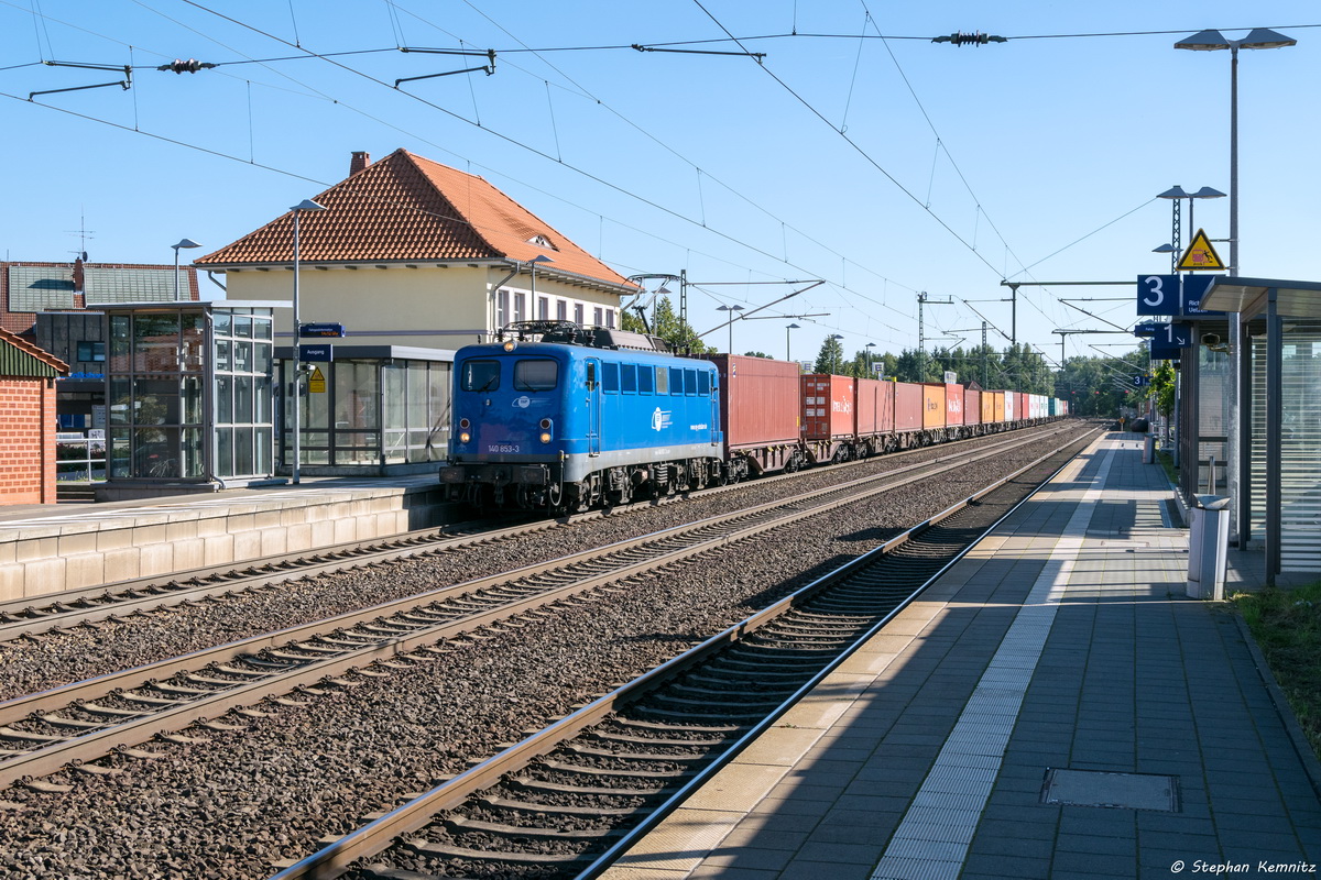 140 853-3 EGP - Eisenbahngesellschaft Potsdam mbH mit einem Containerzug in Bienenbüttel und fuhr weiter in Richtung Lüneburg. 01.10.2015