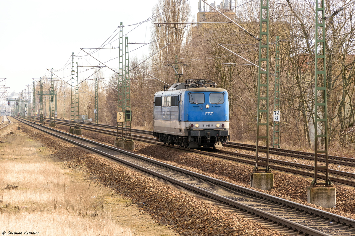 151 039-5 SRI Rail Invest GmbH für EGP - Eisenbahngesellschaft Potsdam mbH kam solo durch Berlin Jungfernheide und fuhr weiter in Richtung Berlin Westend. 03.03.2017