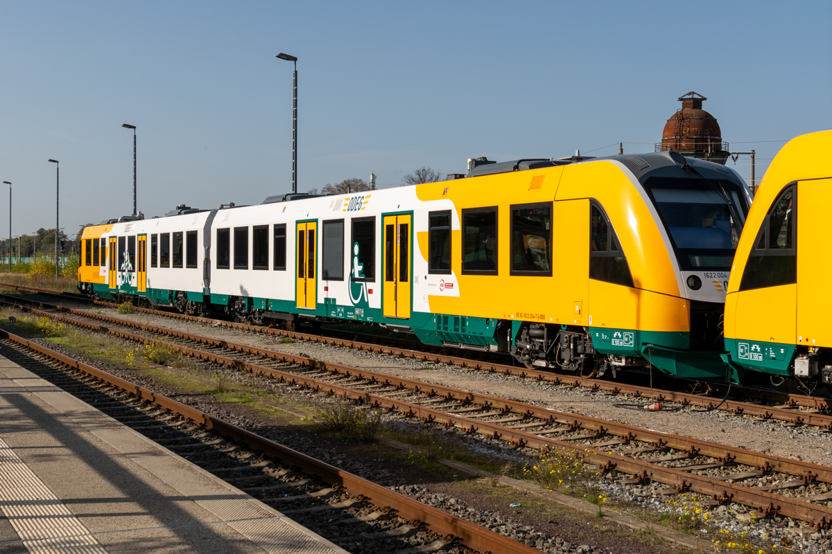 1622 004-7 ODEG - Ostdeutsche Eisenbahn GmbH stand im Herbst 2022, eine Zeit lang in Rathenow. 30.10.2022