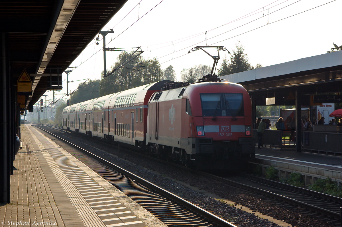 182 005-9 mit dem RE1 (RE 18148) von Potsdam Hbf nach Brandenburg Hbf im Brandenburger Hbf. 16.09.2014