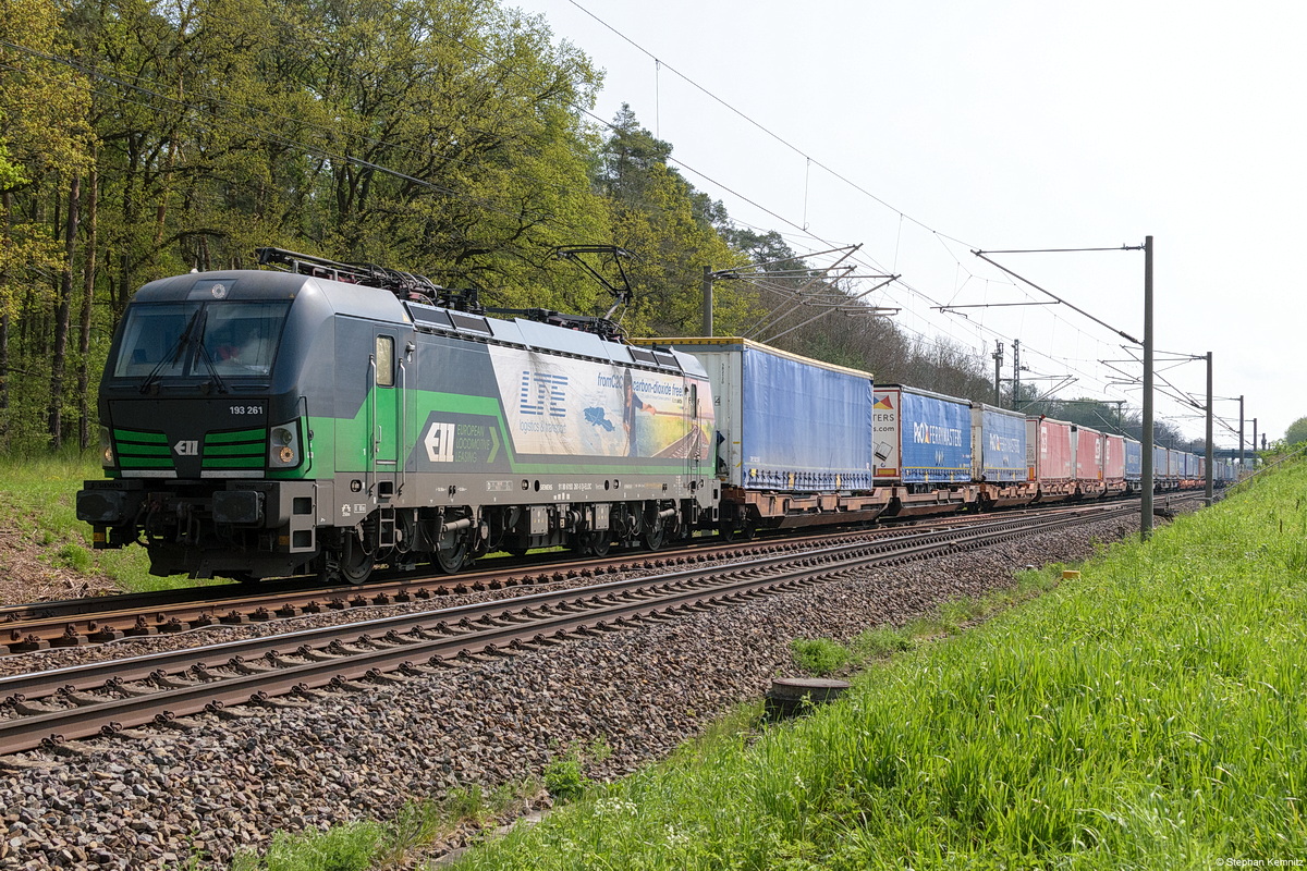 193 261-5 LTE Logistik- und Transport GmbH mit einem KLV von Poznań nach Rotterdam in Nennhausen. 15.05.2021