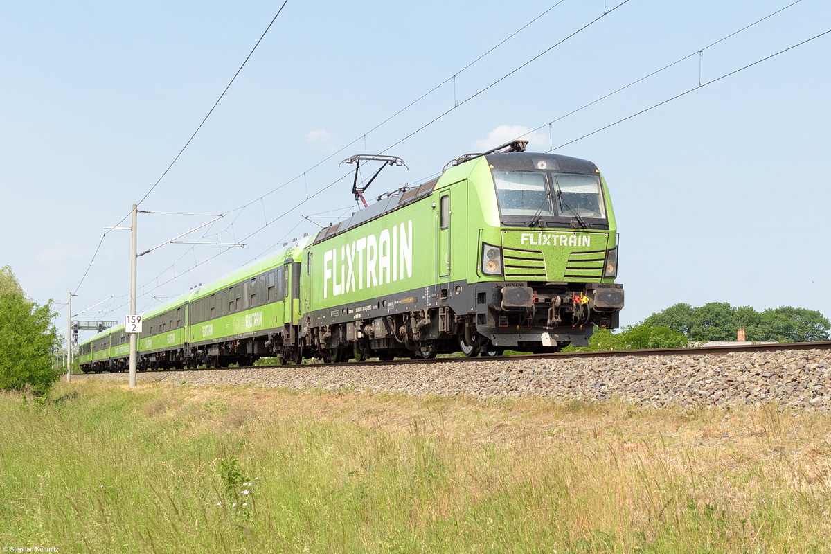 193 604-6 IGE - Internationale Gesellschaft für Eisenbahnverkehr IGE GmbH & Co. KG mit dem FlixTrain (FLX 1231) von Köln Hbf nach Berlin Südkreuz in Nennhausen. 10.06.2021