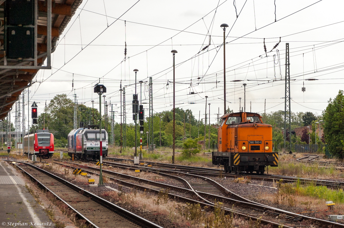 346 560-6 CLR - Cargo Logistik Rail-Service GmbH, beim rangieren in Stendal. 23.05.2015