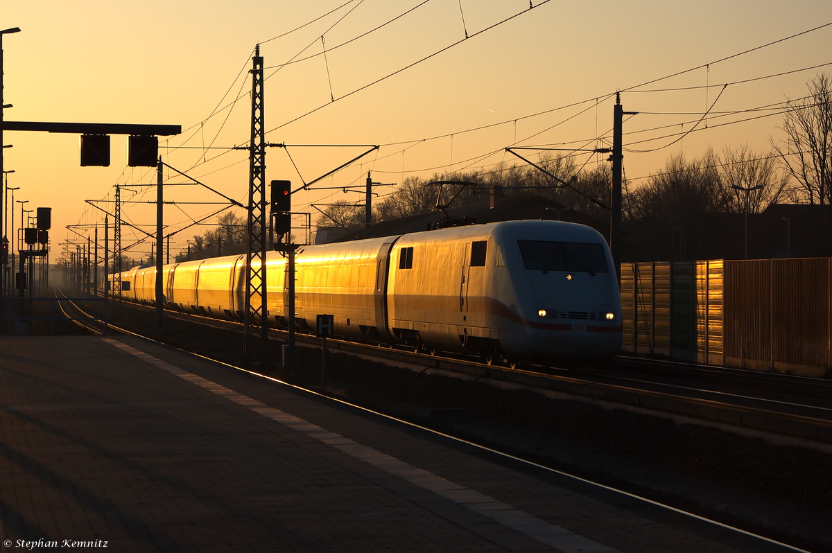 401 075-7 als ICE 370 von Interlaken Ost nach Berlin Ostbahnhof in Rathenow. 13.02.2015