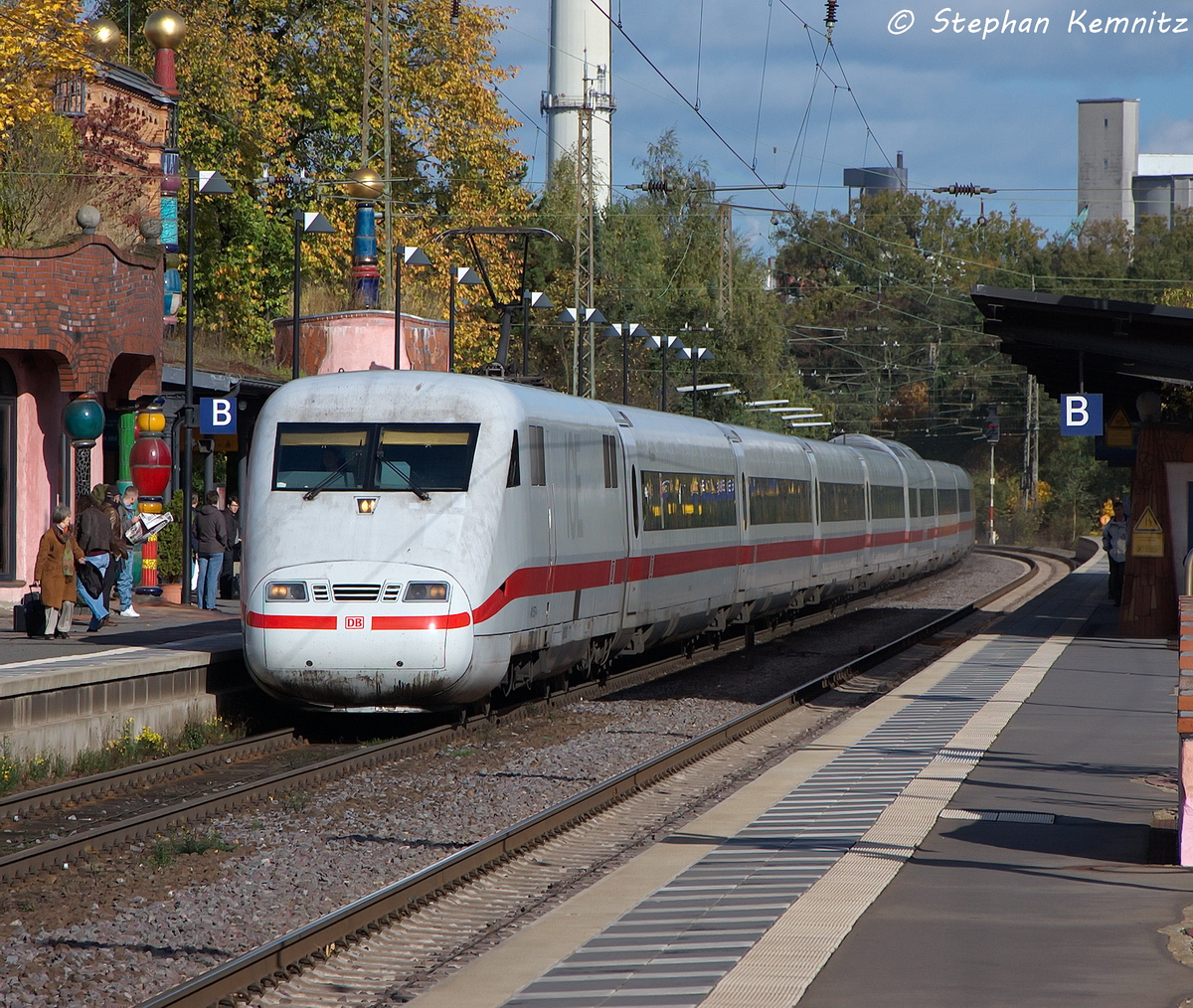 401 557-4  Landshut  als ICE 789 von Hamburg-Altona nach Mnchen Hbf in Uelzen. 18.10.2013