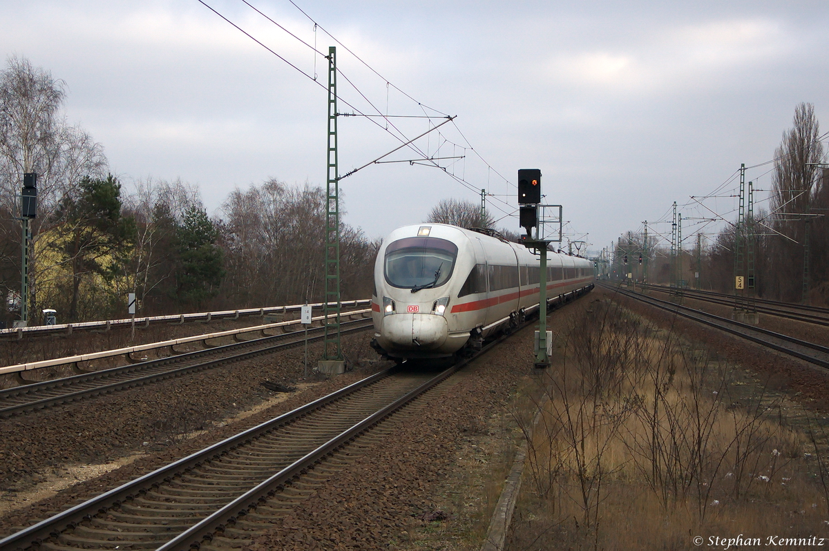 411 511-9  Hansestadt Wismar  als ICE 1722 von Berlin Hbf (tief) nach Hamburg-Altona in Berlin Jungfernheide. 24.01.2015