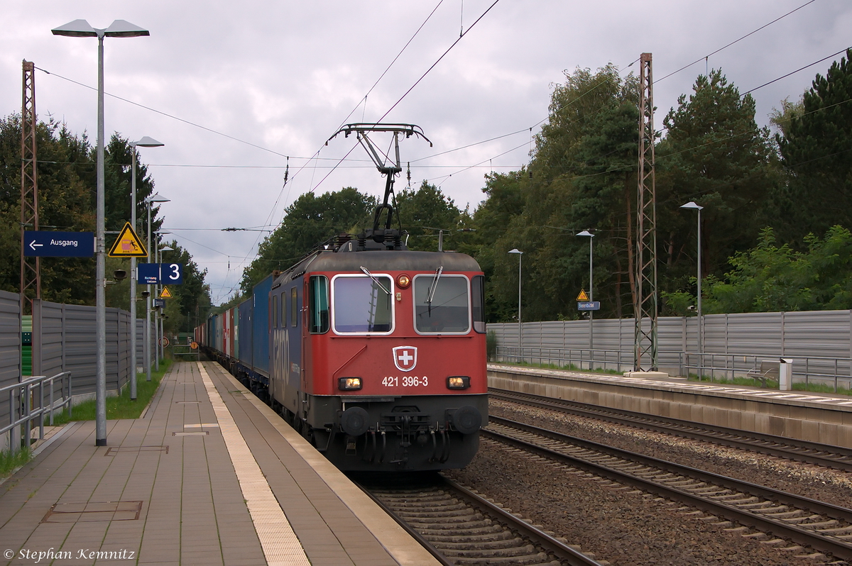 421 396-3 SBB Cargo mit einem Containerzug in Bienenbüttel und fuhr nach Überholung es ICE weiter in Richtung Uelzen. 09.09.2014