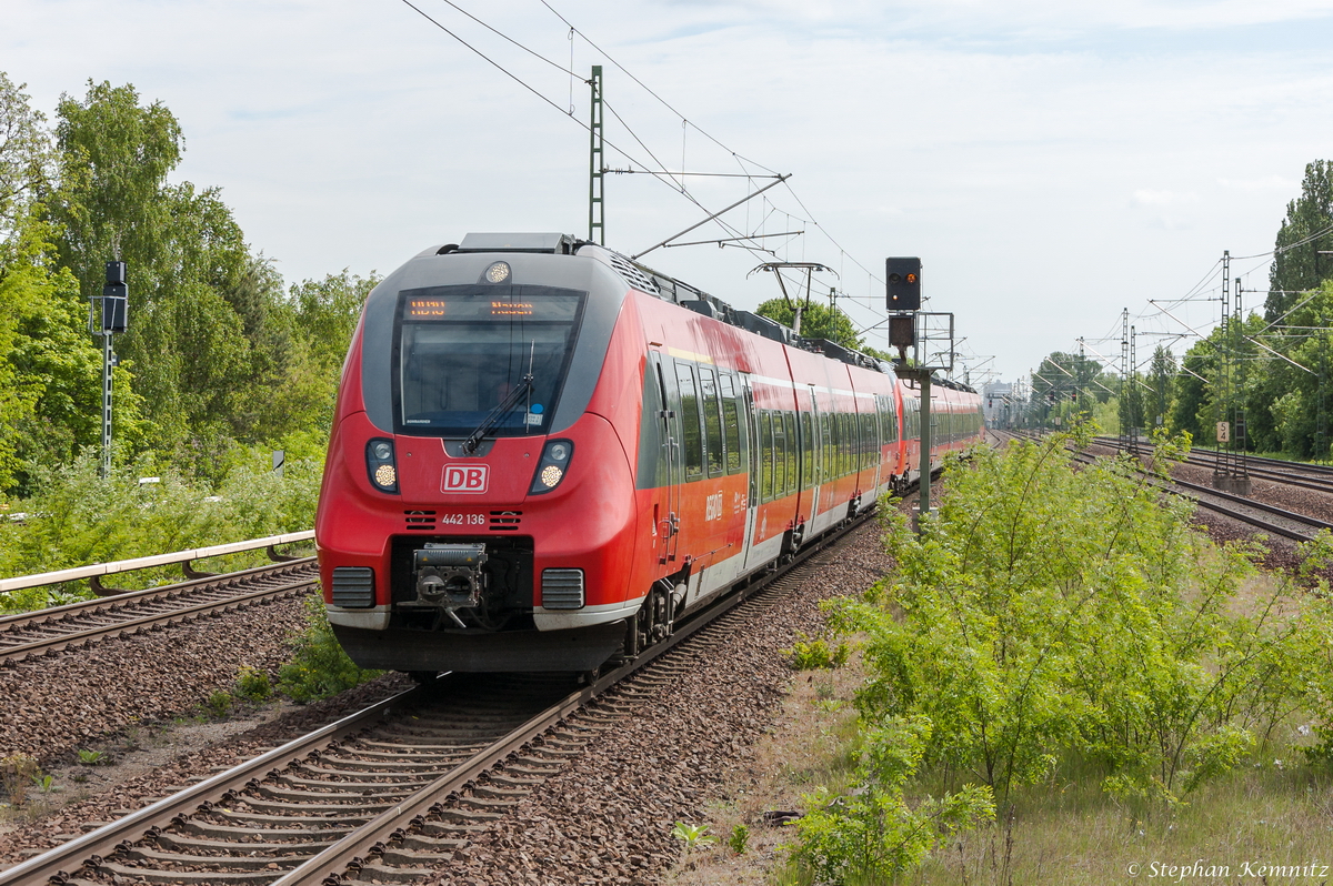 442 136-8 & 442 335-6 als RB10 (RB 18960) von Berlin Hbf (tief) nach Nauen, bei der Einfahrt in Berlin Jungfernheide. 19.05.2015
