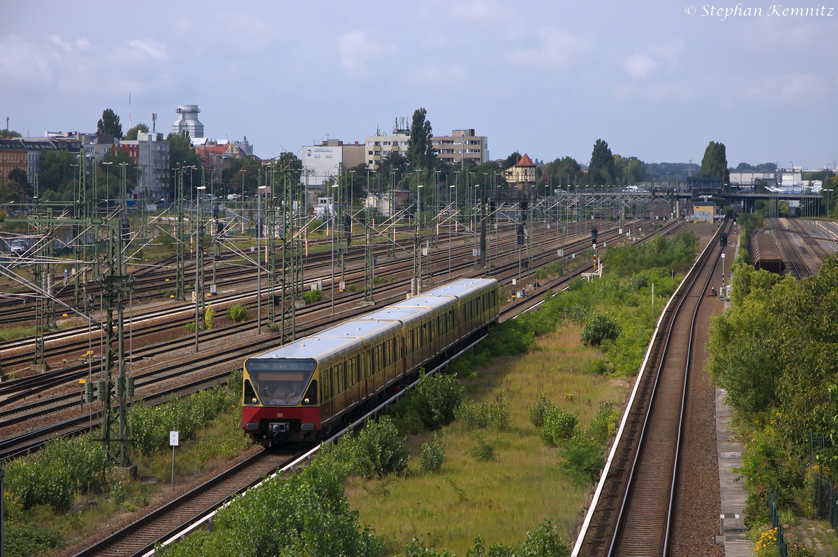 480 582-6 S-Bahn Berlin als S41 (S 41598) Ring ↻, bei der Einfahrt in Berlin Westhafen. 21.08.2014 