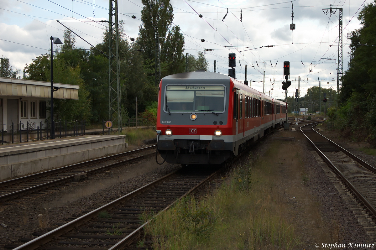 628 645-3 & 928 600-5 als RB (RB 14962) von Braunschweig Hbf nach Uelzen, bei der Einfahrt in Uelzen. 09.09.2014