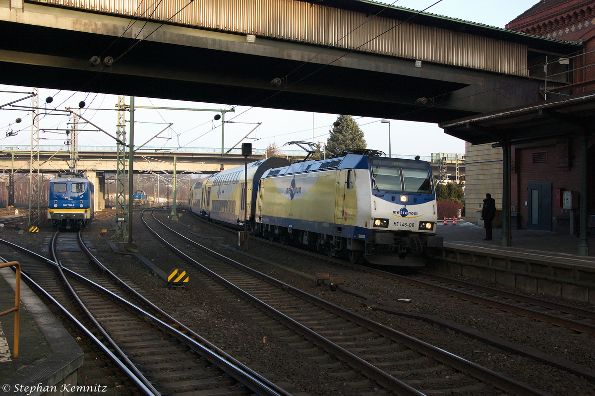 ME 146-08  Uelzen  (146 508-7) metronom Eisenbahngesellschaft mbH mit dem metronom (ME 82109) von Hamburg Hbf nach Uelzen, bei der Einfahrt in Hamburg-Harburg. 04.02.2014