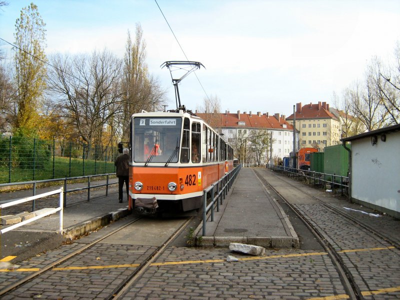 KT4D Doppeltraktion in der Schleife Eberswalder Strasse am 9.11.2008