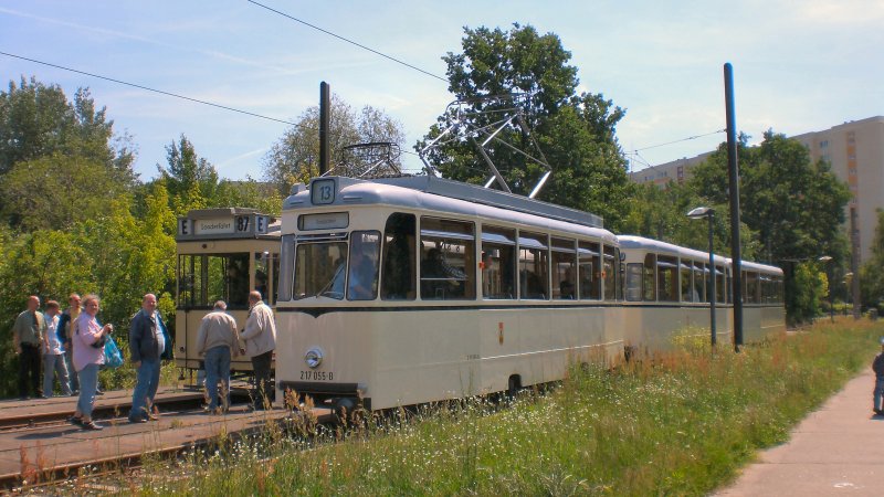 REKO-Zug in der Wendeschleife Wuhletalstrasse, Berlin-Marzahn am 14.6.2009