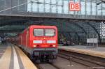 114 036 mit dem RE1 (RE 18117) von Magdeburg Hbf nach Frankfurt(Oder), bei der Ausfahrt aus dem Berliner Hbf. 20.04.2012