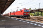 193 322-5 & 193 329-0 DB Cargo mit einem Erzzug von Hamburg nach Ziltendorf in Berlin-Schönefeld Flughafen.