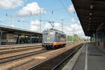 162.003  Metropolis  (151 027-0) Hector Rail (Germany) GmbH, kam Lz durch Flughafen BER - Terminal 5 (Schönefeld) und fuhr weiter in Richtung Grünauer Kreuz.