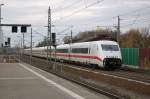 808 028-5  Altenburg  als ICE 555 von Bonn Hbf nach Berlin Ostbahnhof in Rathenow. 12.11.2013
