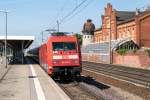 rathenow/444266/101-133-7-mit-dem-ic-2343 101 133-7 mit dem IC 2343 (Münster(Westf)Hbf-Berlin Ostbahnhof), bei der Einfahrt in Rathenow. 02.08.2015