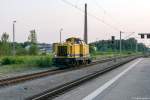 212 306-5 DB Bahnbau Gruppe GmbH kam solo durch Rahentow und fuhr weiter in Richtung Wustermark.
