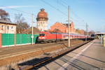 182 016-6 mit dem IRE 4278  Berlin-Hamburg-Express  von Berlin Hbf (tief) nach Hamburg Hbf in Rathenow. 13.11.2016
