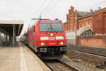 146 280-3 mit dem RE4 von Rathenow nach Falkenberg(Elster) in Rathenow am 11.12.2022. Seitdem 11.12.2022, ist die DB Regio wieder zurück auf dem RE4 und damit auch zum erstemal die BR 146 in Rathenow zu sehen.