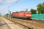 112 178-9 mit den Wagenloks 112 180-5 und 445 030-3, in Rathenow und fuhr weiter in Richtung Wustermark. 10.08.2023
