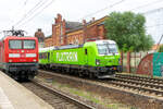 193 435-5 ELL - European Locomotive Leasing für FlixTrain GmbH mit dem Flixtrain (FLX 1249) von Mainz Hbf nach Berlin Hbf, in Rathenow. 25.05.2025 