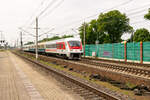 DFB-Pokal Sonderzug (MSM 332) von Opladen nach Berlin-Spandau, bei der Durchfahrt in Rathenow.