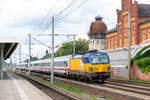 193 263-1 ELL - European Locomotive Leasing für NS - Nederlandse Spoorwegen N.V., mit dem IC 141 von Amsterdam Centraal nach Berlin Ostbahnhof, in Rathenow. 16.06.2024