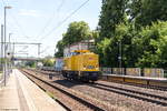 203 305-8 DB Netz AG kam solo durch Friesack und fuhr weiter in Richtung Wittenberge.